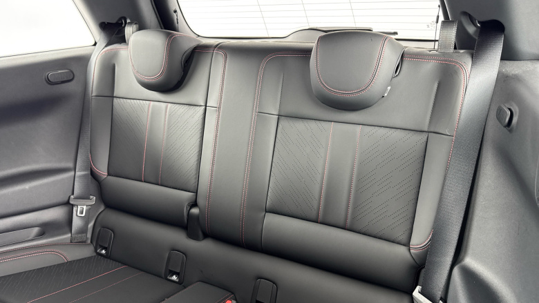 MINI Cooper 160kW SE Sport 54kWh 3dr Auto Electric Hatchback